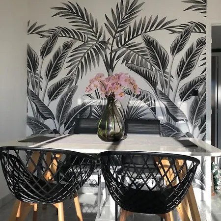 Chez Sandrine Au Beauvallon Apartmán